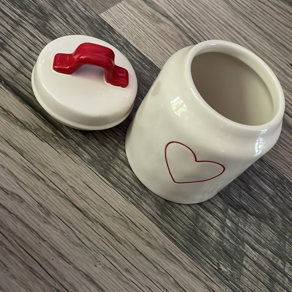 Rae Dunn Valentines red heart canister- NEW‎ - Picture 2 of 6